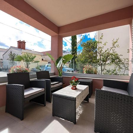 Apartment Puntamika Villa De Rosa - Ground Floor Zadar Eksteriør billede