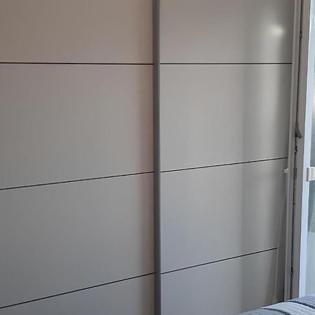 Apartment Puntamika Villa De Rosa - Ground Floor Zadar Eksteriør billede