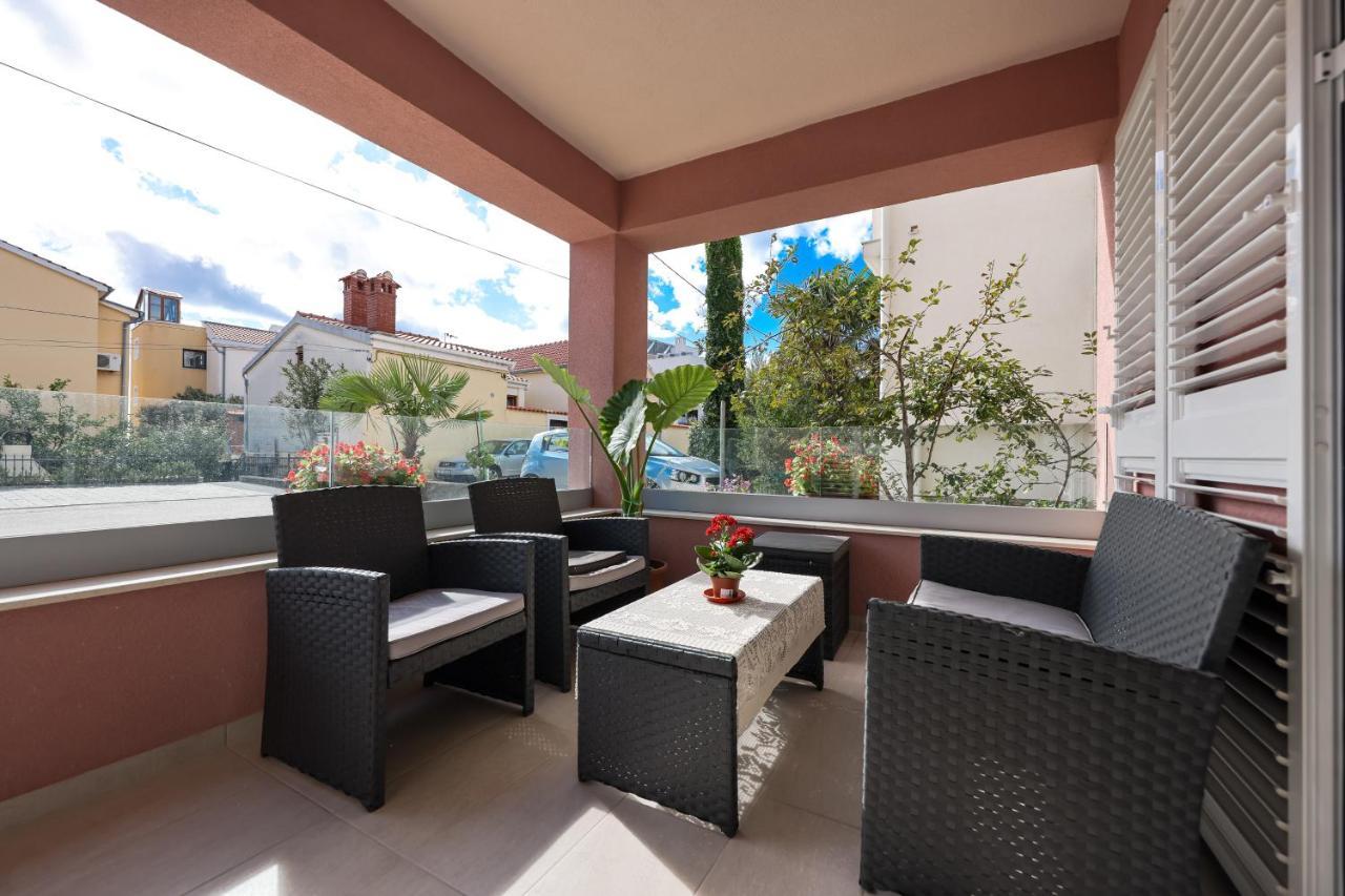 Apartment Puntamika Villa De Rosa - Ground Floor Zadar Eksteriør billede
