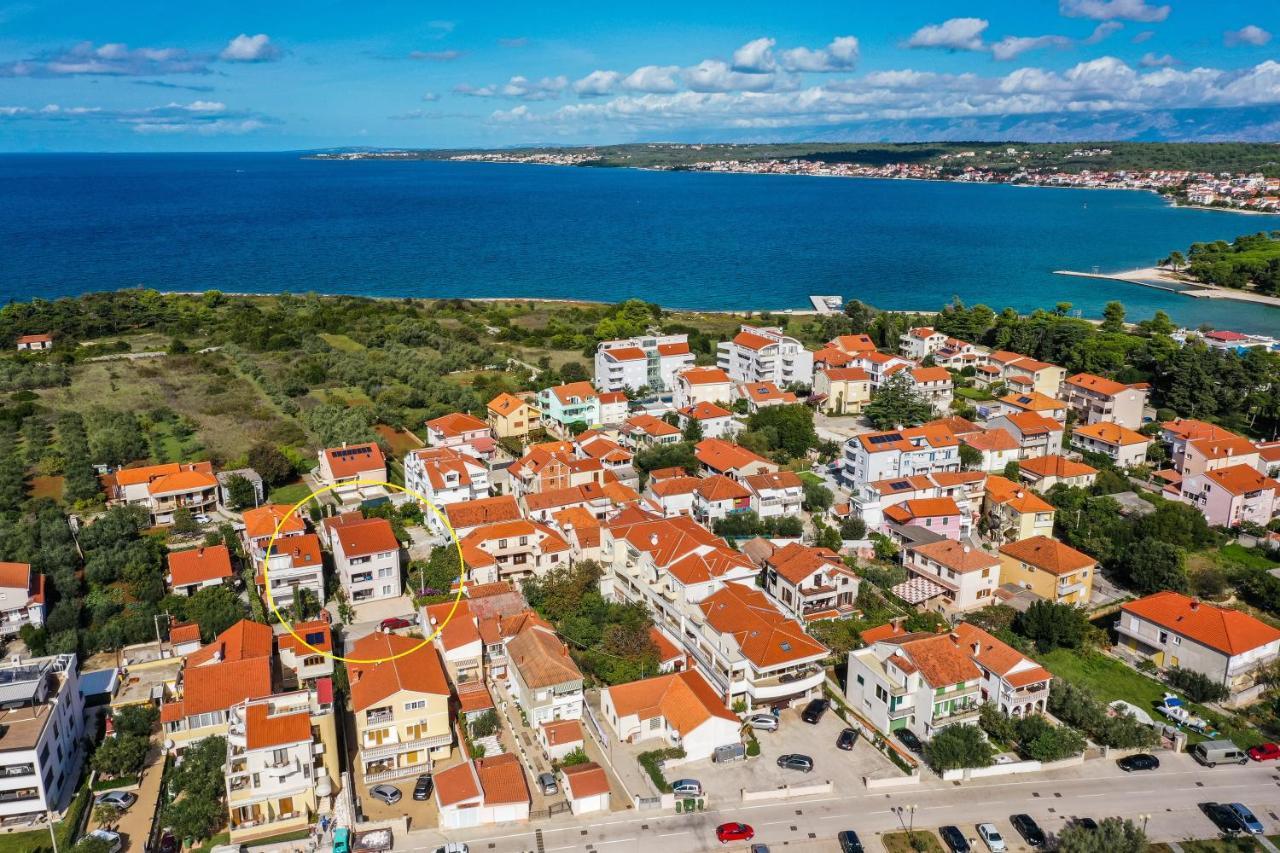 Apartment Puntamika Villa De Rosa - Ground Floor Zadar Eksteriør billede