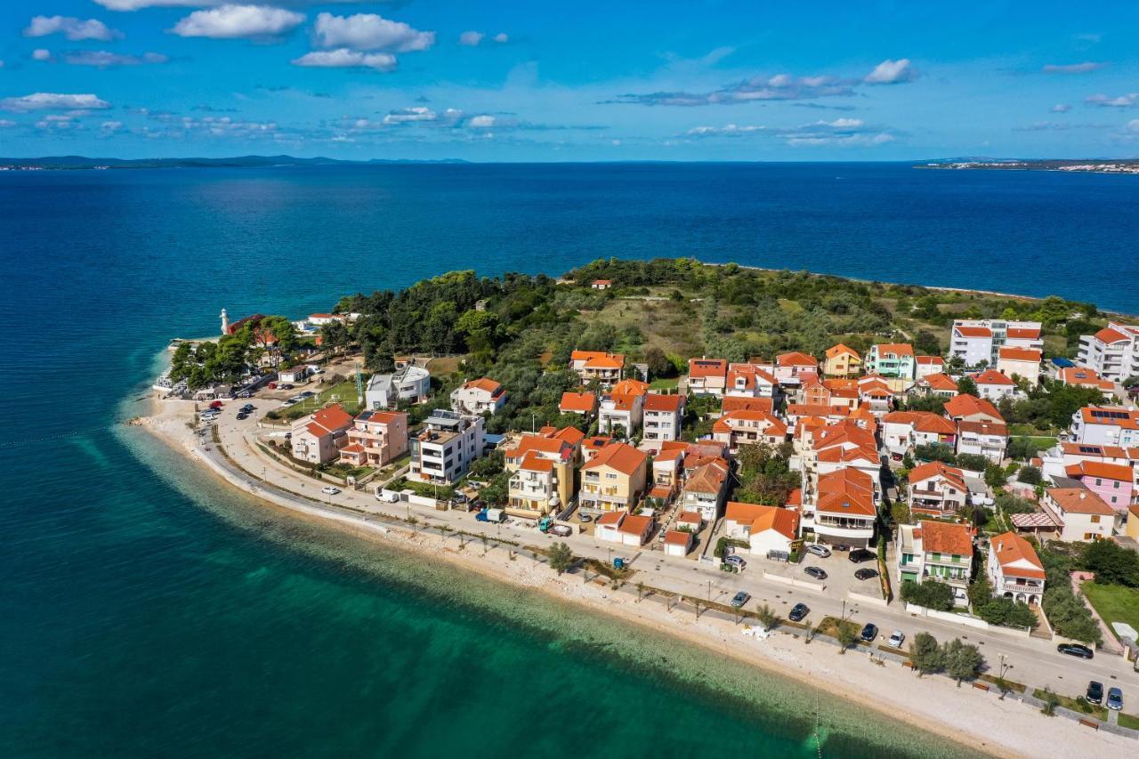 Apartment Puntamika Villa De Rosa - Ground Floor Zadar Eksteriør billede
