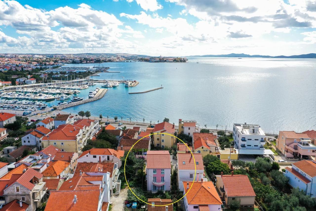 Apartment Puntamika Villa De Rosa - Ground Floor Zadar Eksteriør billede